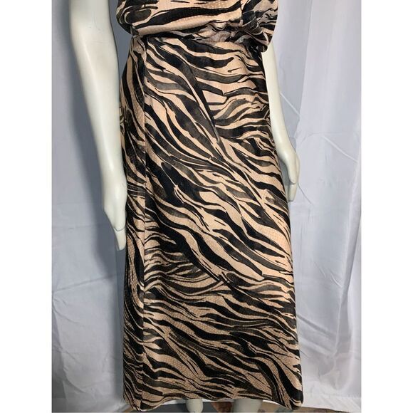 NWOT NINE WEST ANIMAL PRINT SATIN SKIRT SET MEDIUM - Picture 2 of 11